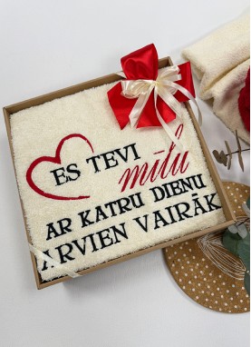 Liels dāvanu dvielis ar izšuvumu | romantiska dāvana otrai pusītei [Y72]