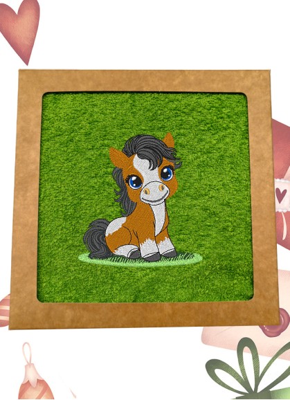 Dāvanu frotē sejas dvielis ar 2026. gada izšuvumu – Ziemassvētku un Jaunā gada dāvana